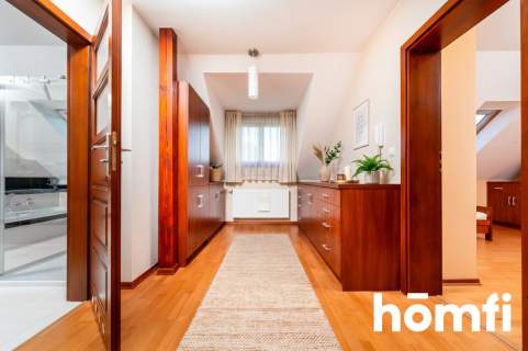 DUŻA DZIAŁKA 30 AR SAUNA 5 POKOI GARAŻ