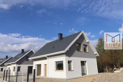 Dom Nr 7 Wolnostojący z garażem w bryle