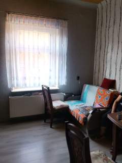 Sprzedam mieszkanie w centrum miasta kamienica z czerwonej cegly