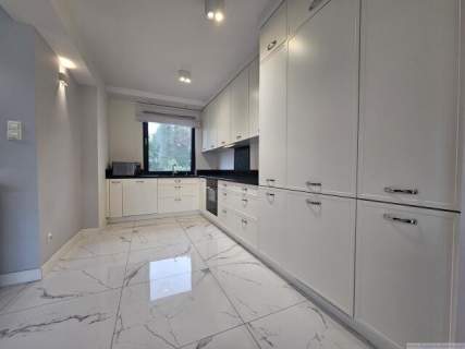 Piękny nowoczesny bliźniak 140m2, 4 pok, klima