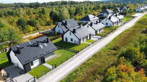 DOM W KIELCACH 5 POKOI 139,5 M 2025 R.
