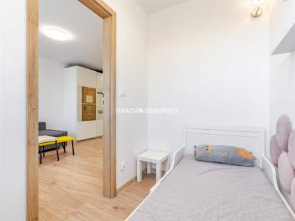2 POKOJE 32,5 m DUŻY BALKON