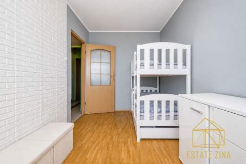 2 POKOJE OS. PIASTÓW BALKON 3 PIĘTRO