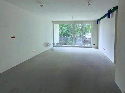 3 balkony Salon z widokiem na zieleń Prywatny garaż