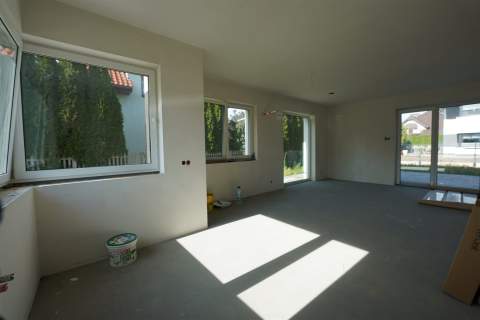 Dom na sprzedaż, 140000 m2, Piekoszów