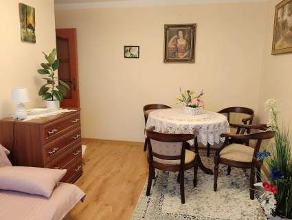 Mieszkanie 2 pokojowe z widokiem na Święty Krzyż
