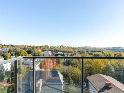 2 POKOJE 32,5 m BALKON OSTATNIE PIĘTRO