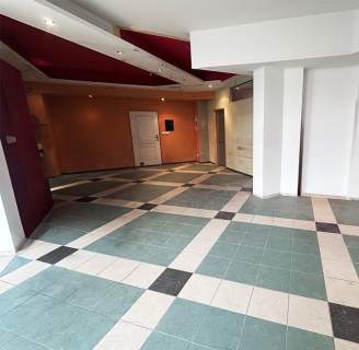Lokal usługowy/ handlowy 80 m2 - dobrze widoczny