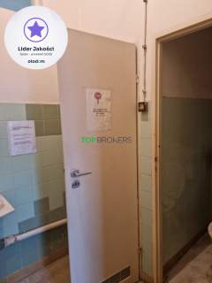 Przestronne biuro lub hostel winda