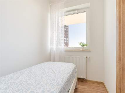 2 POKOJE 32,5 m BALKON OSTATNIE PIĘTRO 
