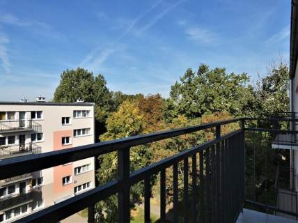 Pasjonistów 12, Bałuty, 2 pokoje z balkonem