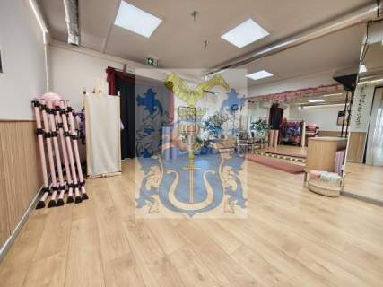 Kliny Zacisze, Dębniki lokal 82m2 parter, witryna