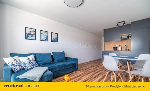 DOM Z 7 APARTAMENTAMI BARDZO BLISKO MARZA