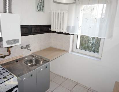 Dwupokojowe mieszkanie 37, 69 m , balkon, centrum