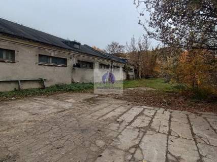 Włochy plac 300 m2 do wynajęcia