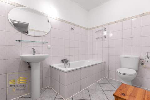 Dom wolnostojący, 3 pokoje, ul. Batorego
