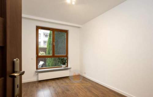 Apartament 2 pokojowy z ogródkiem oraz garażem