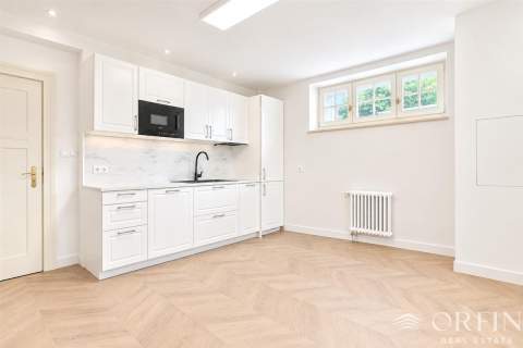 PRESTIŻ.-WILLA SZCZĘŚĆ BOŻE PARK.7 AUT-37 tys.zł