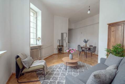 Paryskie mieszkanie w centrum Warszawy Top