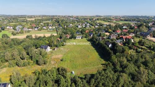 Brzozówka, gm. Zielonki 1,1ha media