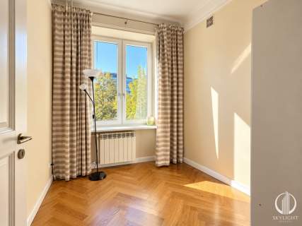 3 pokoje Plac Zbawiciela Parking Balkon