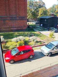 Sprzedam mieszkanie w centrum miasta kamienica z czerwonej cegly