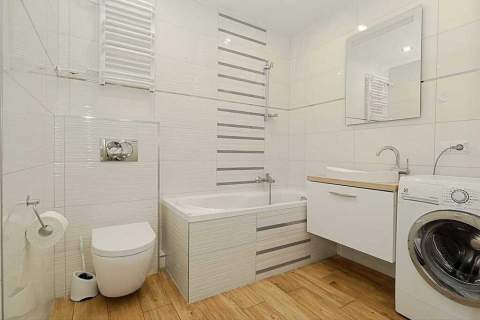 PRZESTRONNE CISZA SPOKÓJ BALKON