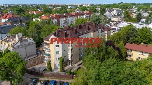 27 mieszkań i lokal, Włochy, ul. Techników