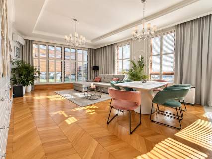 Apartament z wyjątkowym tarasem 65 m2 Sarmacka