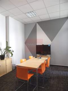Nieruchomość komercyjna do wynajęcia, 136 m2, Warszawa