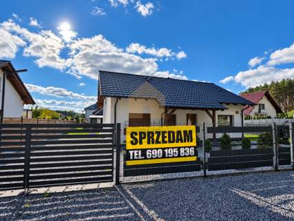 Parterowy dom przy lesie odbiór 2022 Płoty