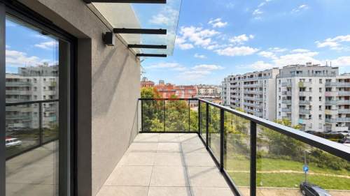 86,98 m2 4 pokoje 2 balkony garaż Centrum