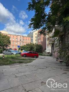 Centrum, 3 pokoje, 75m2, parter, bezpłatny parking, 2 osobne...