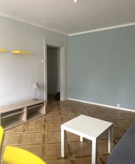 Sympatyczne, czyściutkie, wyremontowane z balkonem
