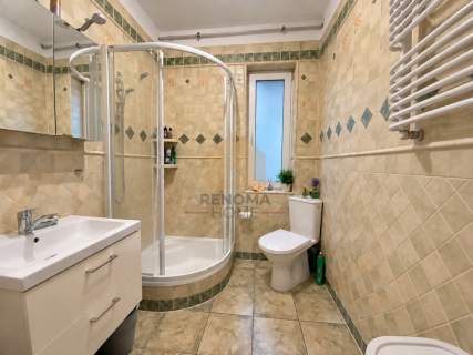 Dom wolnostojący 244 m2 6 pokoi Garaż w bryle