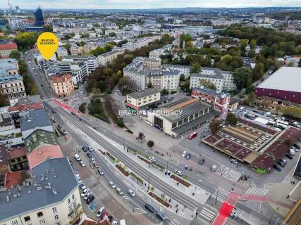 Duża witryna / główna ulica / Hala Targowa