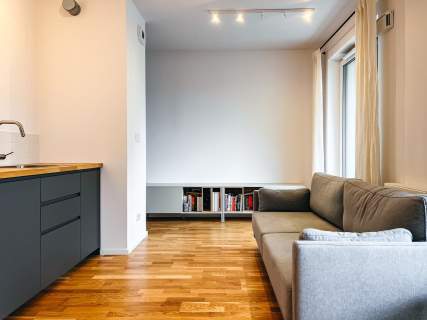 Funkcjonalne 28,84 m2 , taras , garaż ,Żupnicza