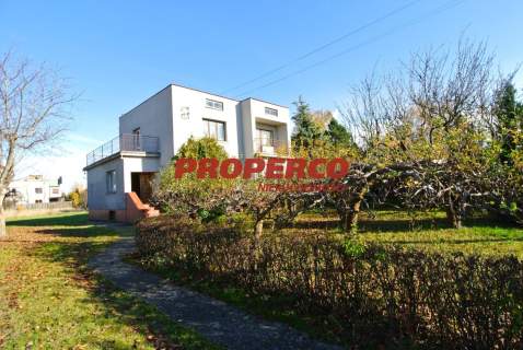 Dom 6pok 140 m2 działka 1833 m2, Reguły