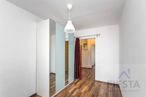 Sprzedaż 2 pokoje - Sadyba, widna kuchnia, piwnica