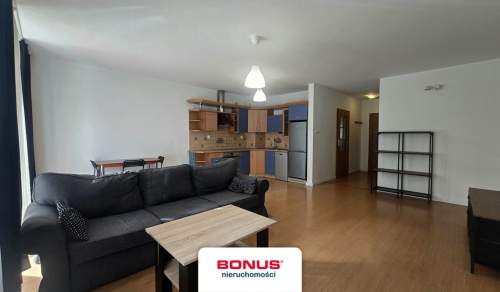 Atrakcyjny apartament przy parku Kasprowicza.