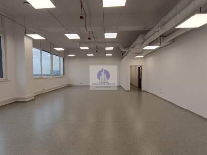 Włochy lokal biurowy 91,30 m2 do wynajęcia