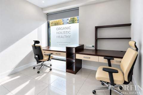 Lokal handlowo-usługowy w centrum Gdyni-131 m2