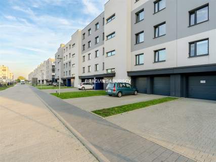 2 pokoje 46,15 m ogródek garaż podziemny 2023r