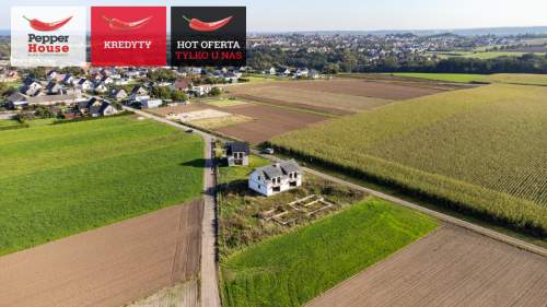 Działka z fundamentami i pozwoleniem na budowe