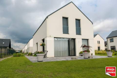 Dom Wolnostojący 140 m2 z tarasem w MNIKOWIE