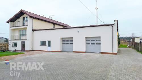 Lokal przy trasie E7 z parkingiem i biurem