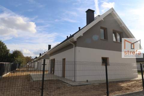 Dom Nr 6 Wolnostojący z garażem w bryle 