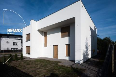 Ścisłe CENTRUM Kęt, ogródek
