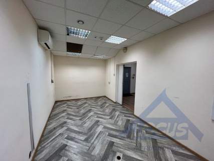 Magazyn z biurem, Bielany