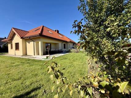 181 m 5 pokoi garaż Wiązowna